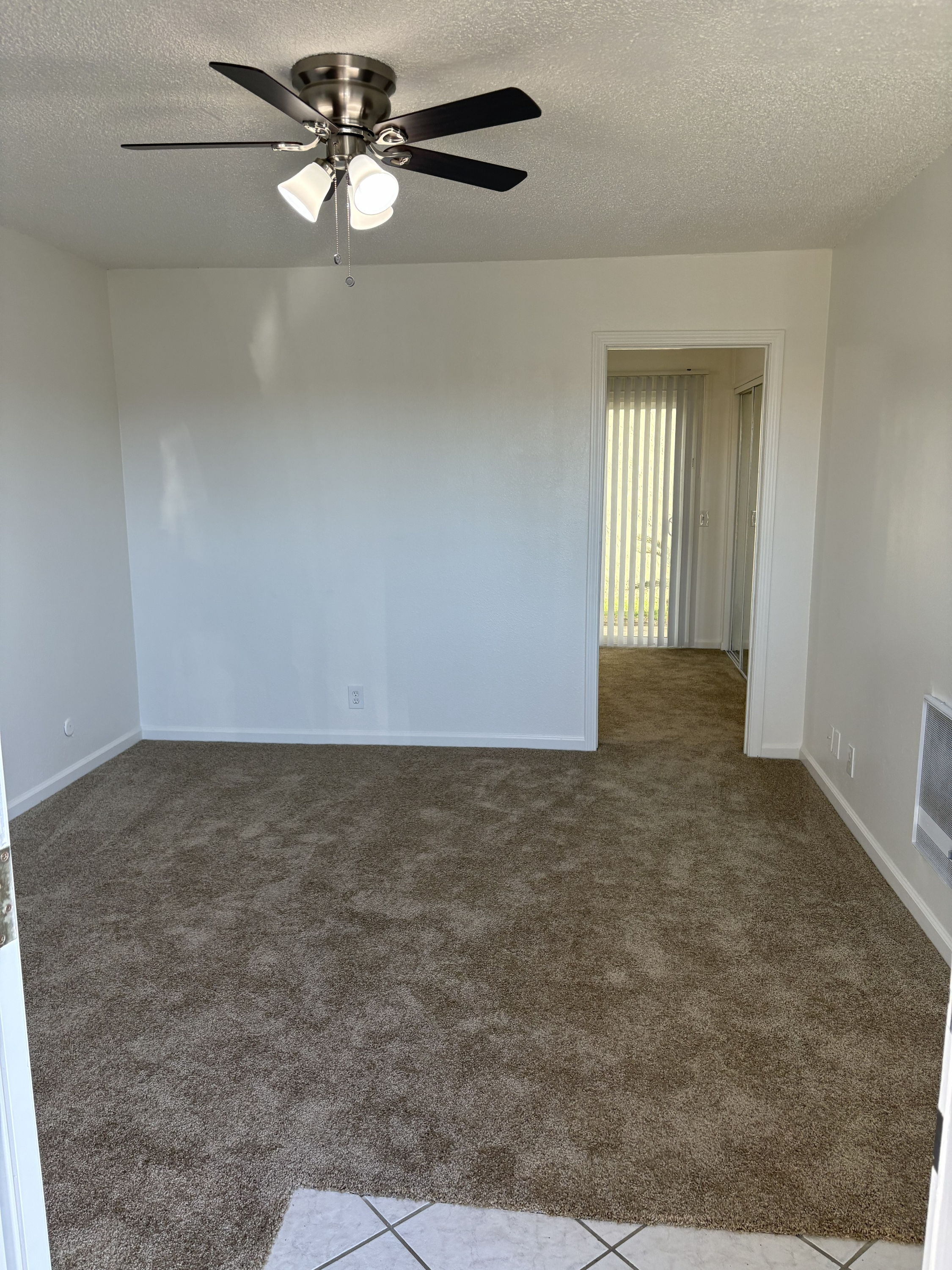 2110 Newport Boulevard, 5